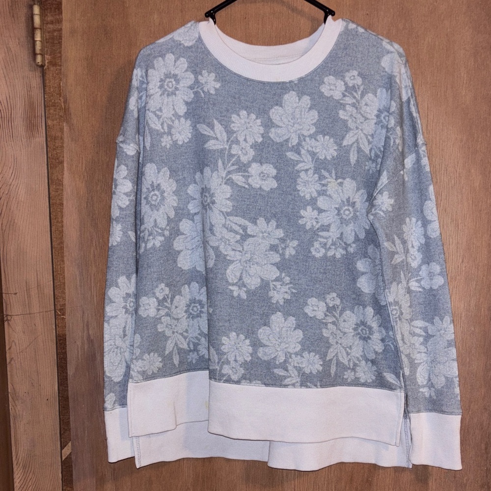 Time and Tru Gray Floral Sweater